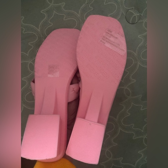 Steve Madden Shoes - Picture 3 of 4
